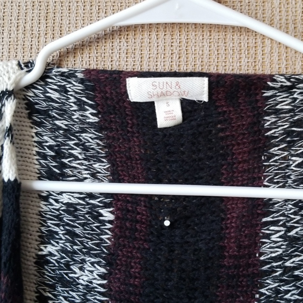 🎉2 for $13🎉Sun&Shadow Cardigan Vest size S - Picture 4 of 7